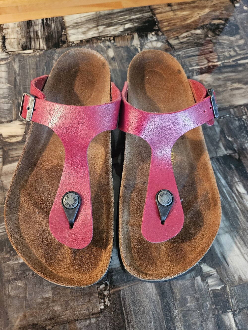 Birkenstock Magenta Gizeh Thong Sandals